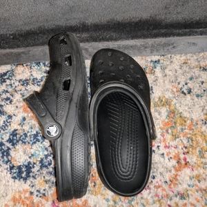 Black Crocs